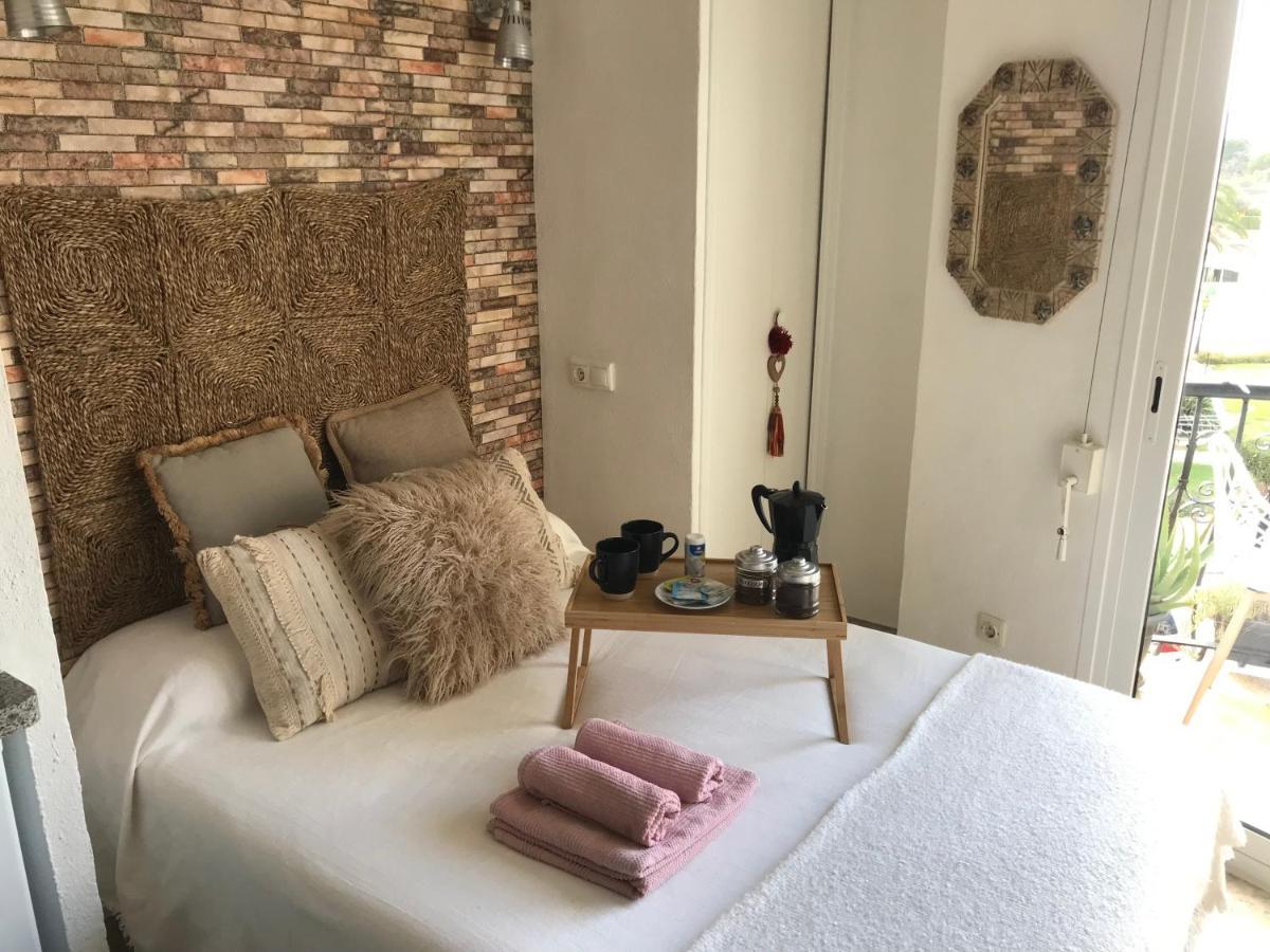 Estudio En Denia Con Piscina Y Wifi Privada, A 100 M Del Mar 外观 照片